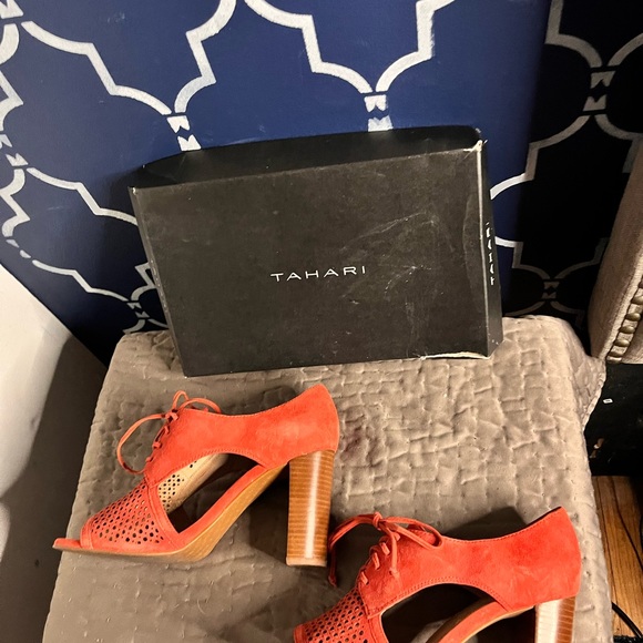 Tahari-Megyn shoe Coral colored size 10 - Picture 6 of 9